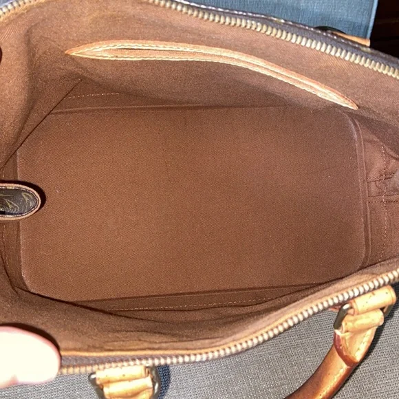 Louis Vuitton alma - Picture 9 of 16